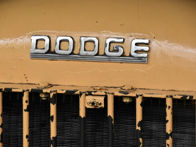 Dodge D8