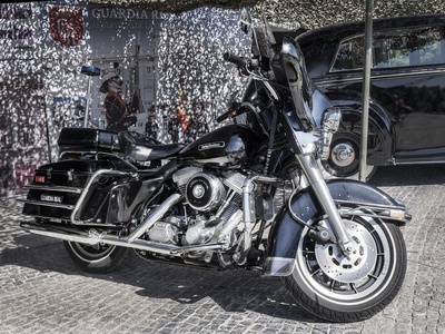 Electra Glide Police