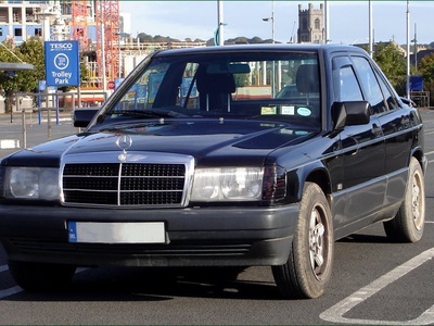 Mercedes-Benz 190E