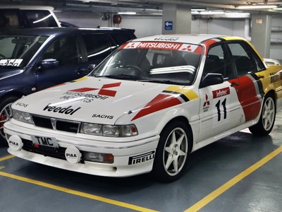 Mitsubishi Galant VR-4