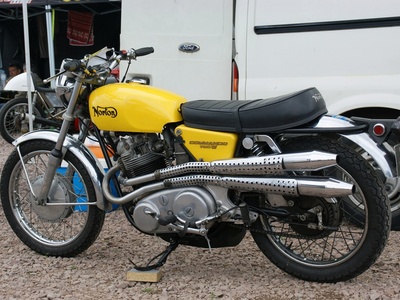 Norton Commando 750