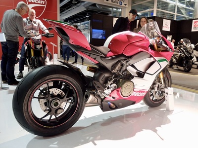 Panigale V4