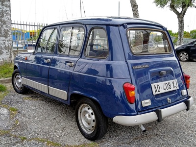 Renault 4